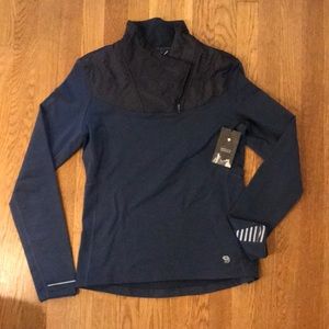 Mountain Hardwear pullover